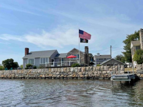 Salt Pond Sunrise View & 5 min to beach, sleeps 7